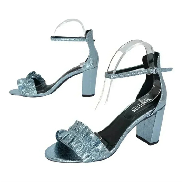 Kenneth Cole Reaction Rise Ruffle Metallic Storm Womens Heels Size 8M - Picture 15 of 16